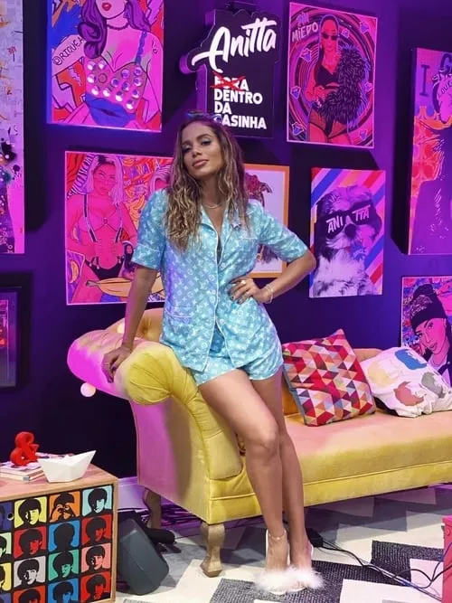 Anitta Dentro da Casinha (сериал)