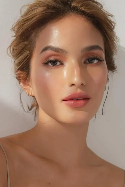 Sarah Lahbati