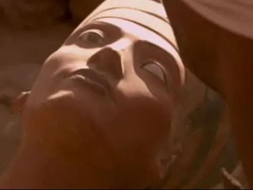 Nefertiti: The Mummy Returns