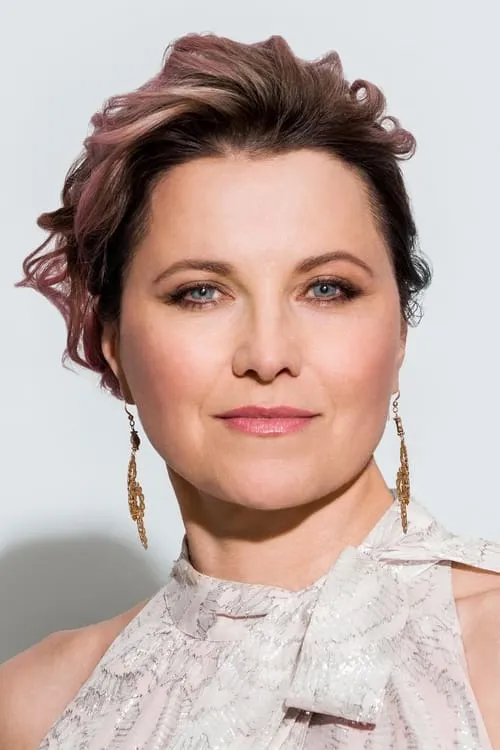 Lucy Lawless